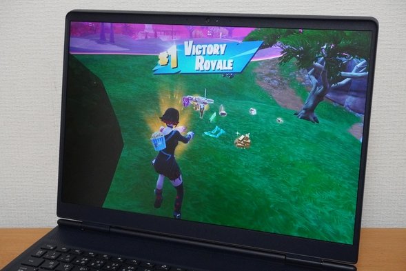 ディスプレイにフォートナイトを表示