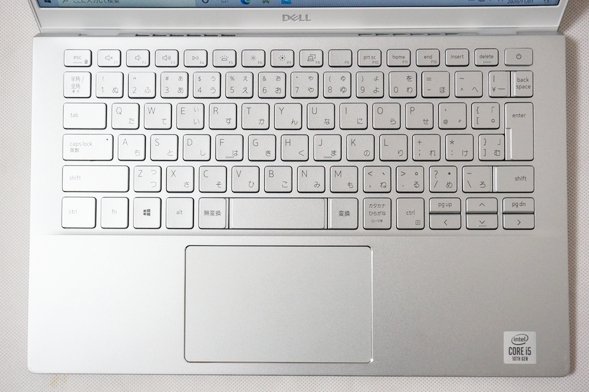 Dell Inspiron 13 5000レビュー 軽くて大学生が使いやすく自分に合うモデルが選びやすいノートパソコン