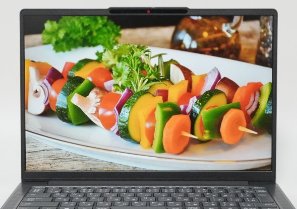 Ideapad Slim 3 Gen 10 14型AMDのディスプレイの色の見え方
