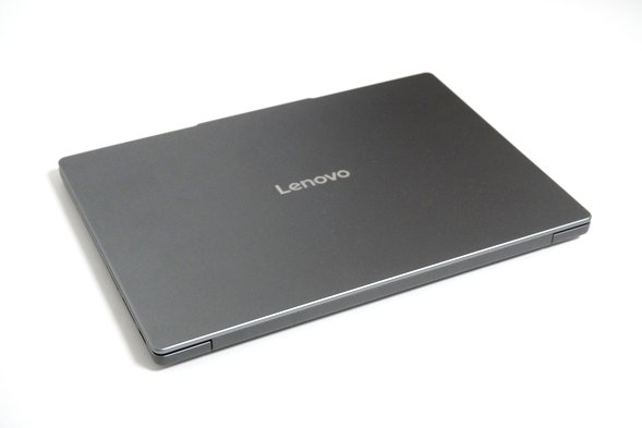 Ideapad Slim 3 Gen 10 14型AMDの天板