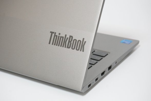 Lenovo ThinkBook 14 Gen2レビュー 作業がしやすく大学生に似合うデザインのノートパソコン