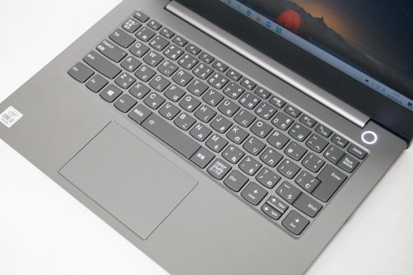Lenovo ThinkBook 14レビュー 作業がしやすく大学生に似合うデザインのノートパソコン