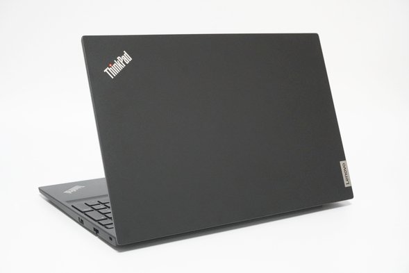 ThinkPadシリーズの天板デザイン