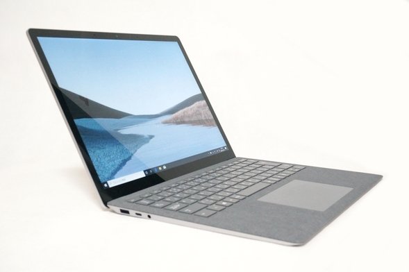 Surface Laptop 3 13.5インチレビュー 大学生が爽やかに使える高性能な
