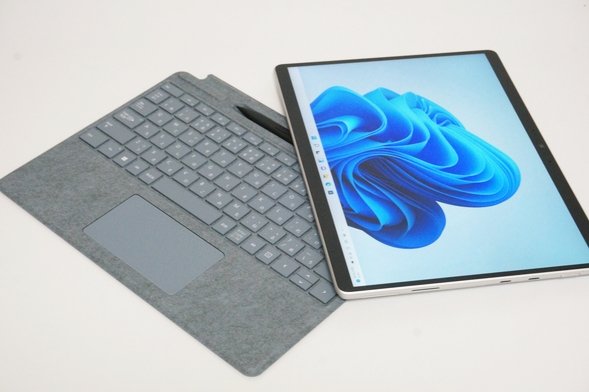 Surface Pro 8レビュー 大学生がスタイリッシュに使える高性能2in1 