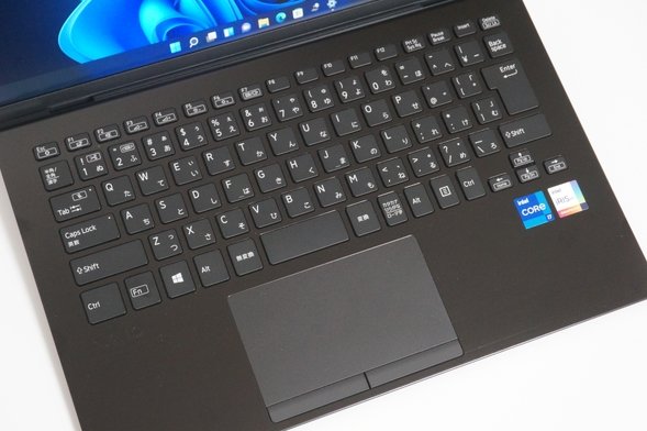 日本産】 SONY VAIO持ち運び◎とても薄くて軽いPC ノートPC PC